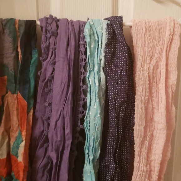 Scarves - Picture 2 of 4